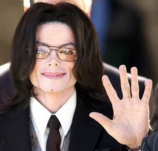 No te fuiste Michael Jackson, sólo te adelantaste a un lugar que todos llegaremos. Siempre estarás en nuestros corazones!