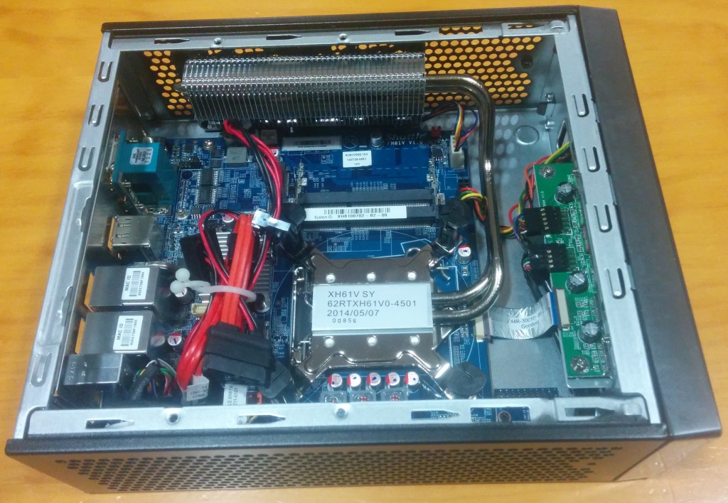 barebone-shuttle-xh81-24