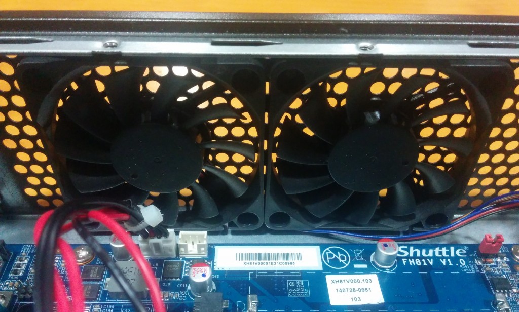 barebone-shuttle-xh81-27