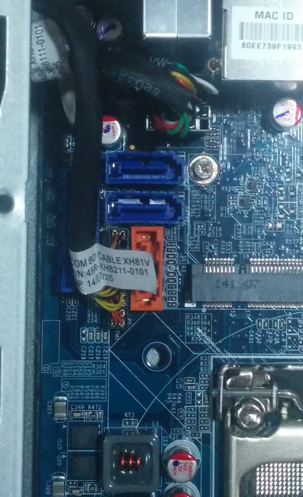 barebone-shuttle-xh81-31