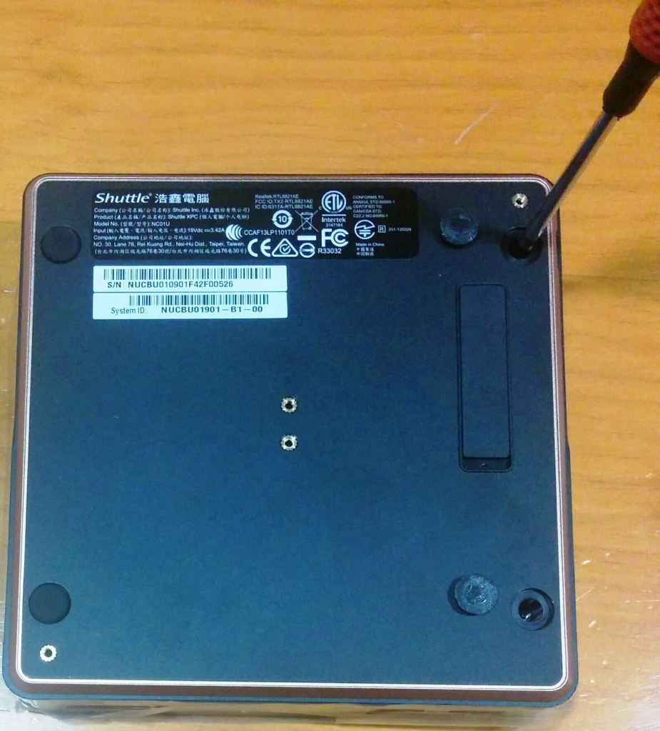 Shuttle-XPC-Nano-NC01U-8