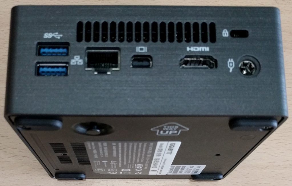 GIGABYTE-Brix-S-GB-BSi3HAL-6100-10