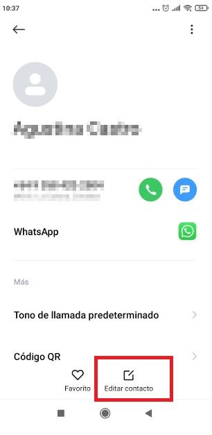 Editar un contacto para eliminarlo de WhatsApp.