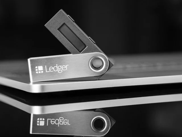 Ledger prepara una salida a bolsa de 4000 millones entre la polémica y el éxito