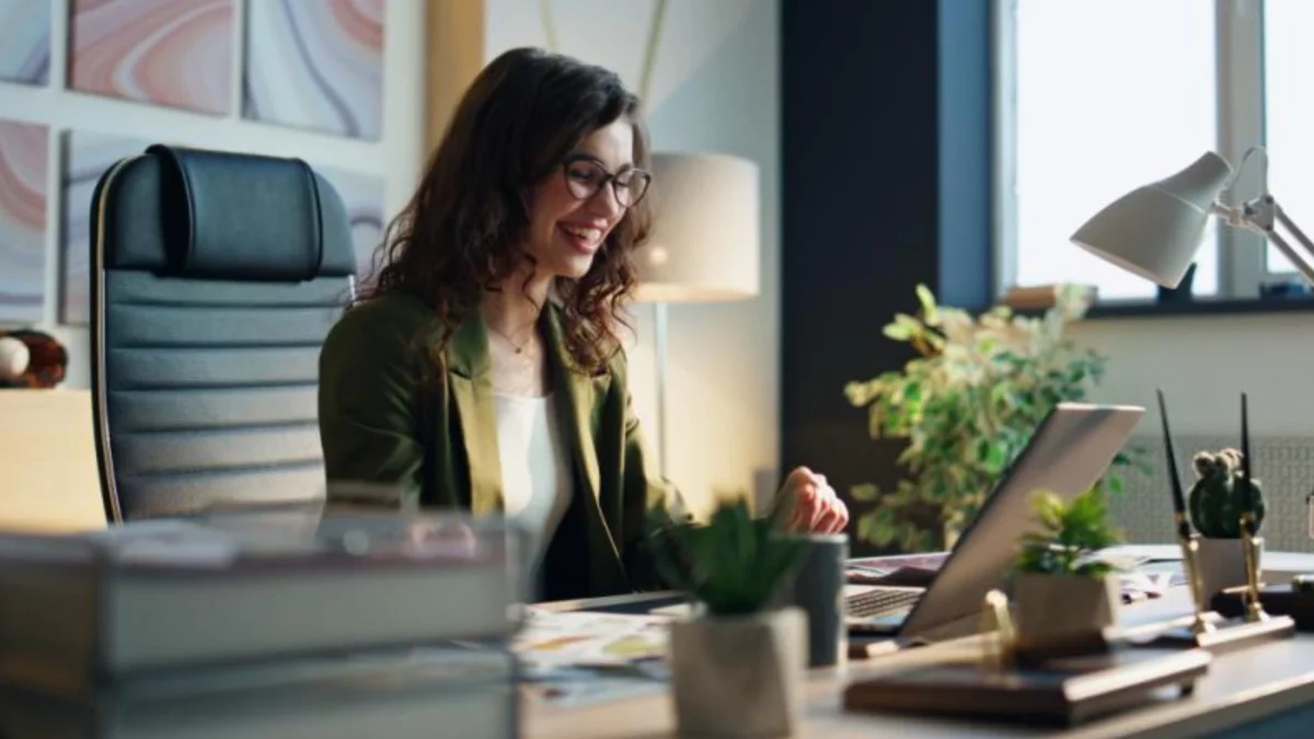 Cómo mejorar la productividad con un portal de empleados y gestión de turnos